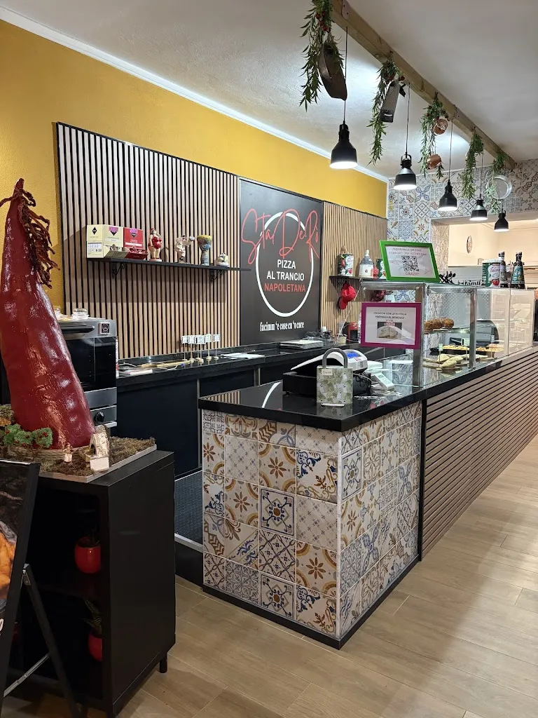 Staderò - pizza al trancio napoletana_Cavalcaselle_slider_image_3