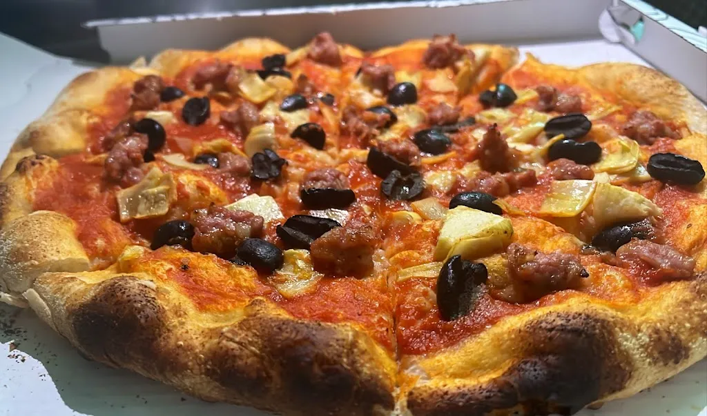 Pizzeria Bella e Buona di Veronica Iacobucci_Cerchio_slider_image_3