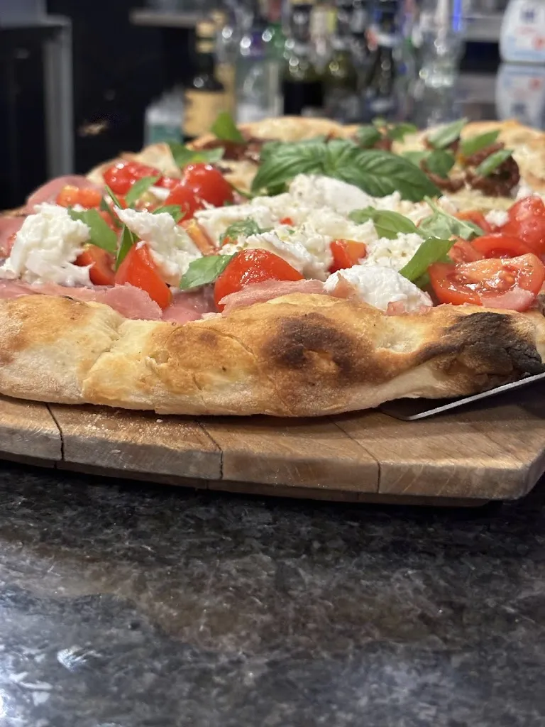 Berengario 12 Different Bistrò_Cavajon Veronese_slider_image_3