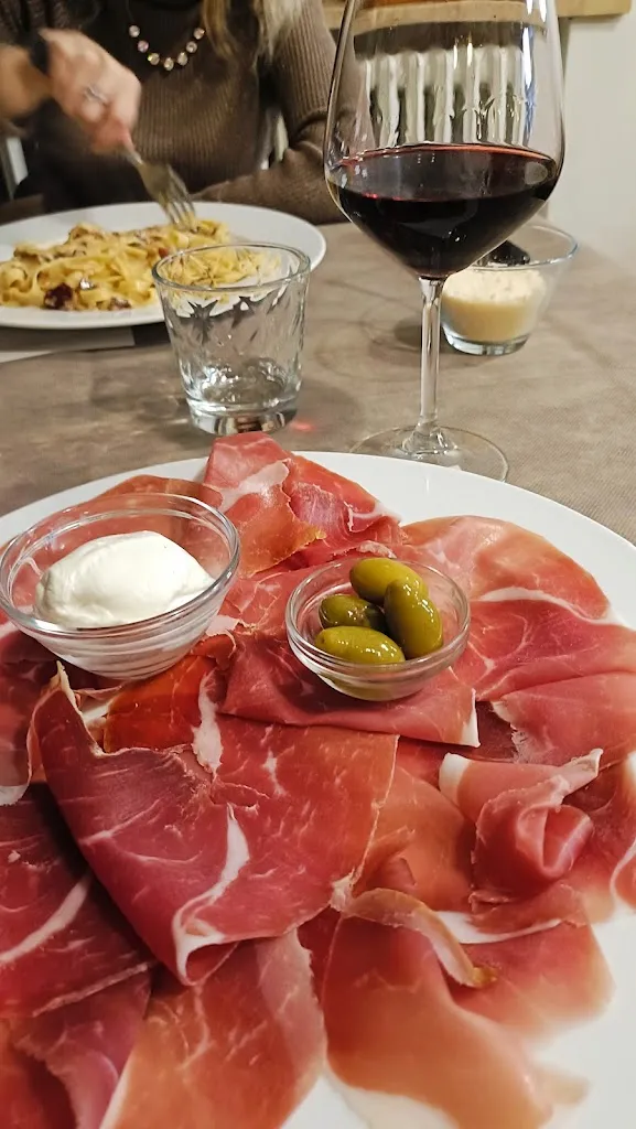 Locanda Ulivi di Taddei Giuseppe_Cavajon Veronese_slider_image_3