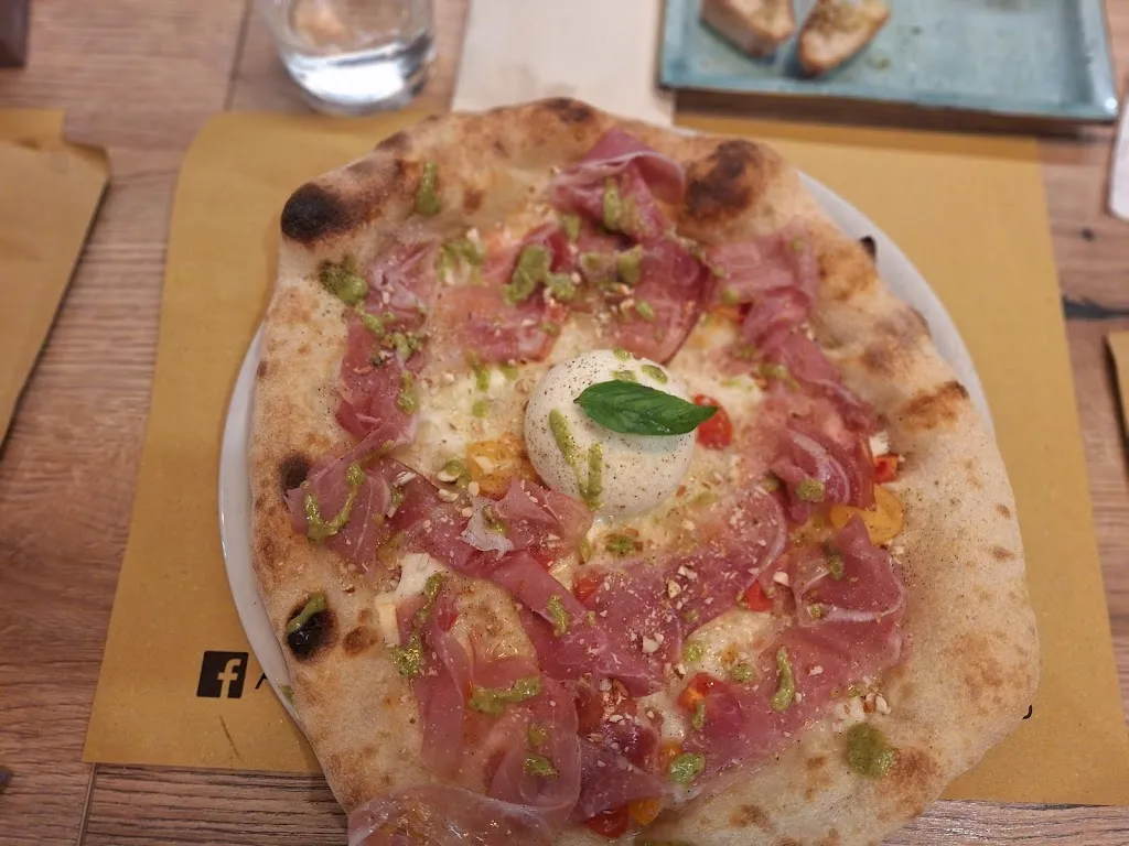 vyara stoitzeva_Ancora un Morso_Castelnuovo del Garda_review