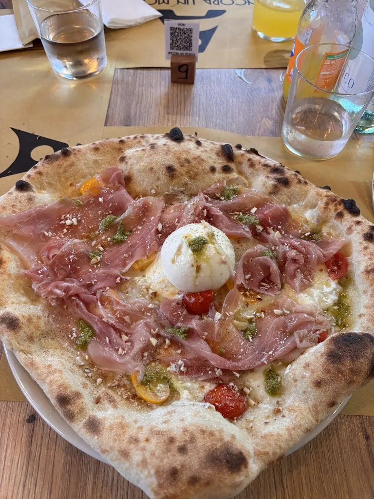 Mahesh Maharjan_Ancora un Morso_Castelnuovo del Garda_review