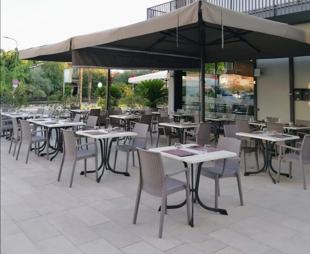 Ristorante Pizzeria sosta e gusta_Castelnuovo del Garda_slider_image_1