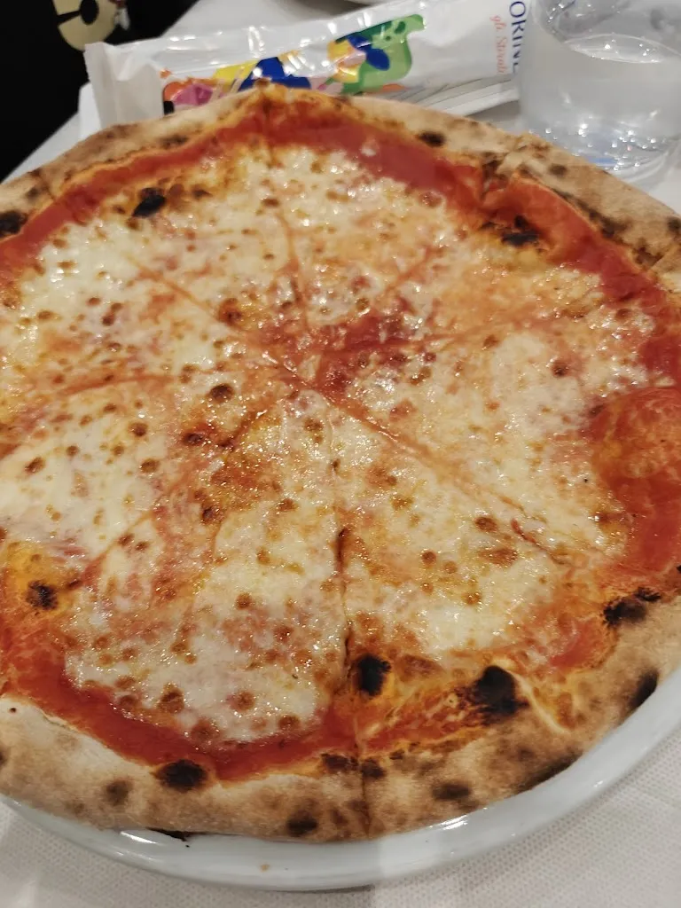 Purvi Savla_Pizzeria Trattoria Da Guli_Castelnuovo del Garda_review