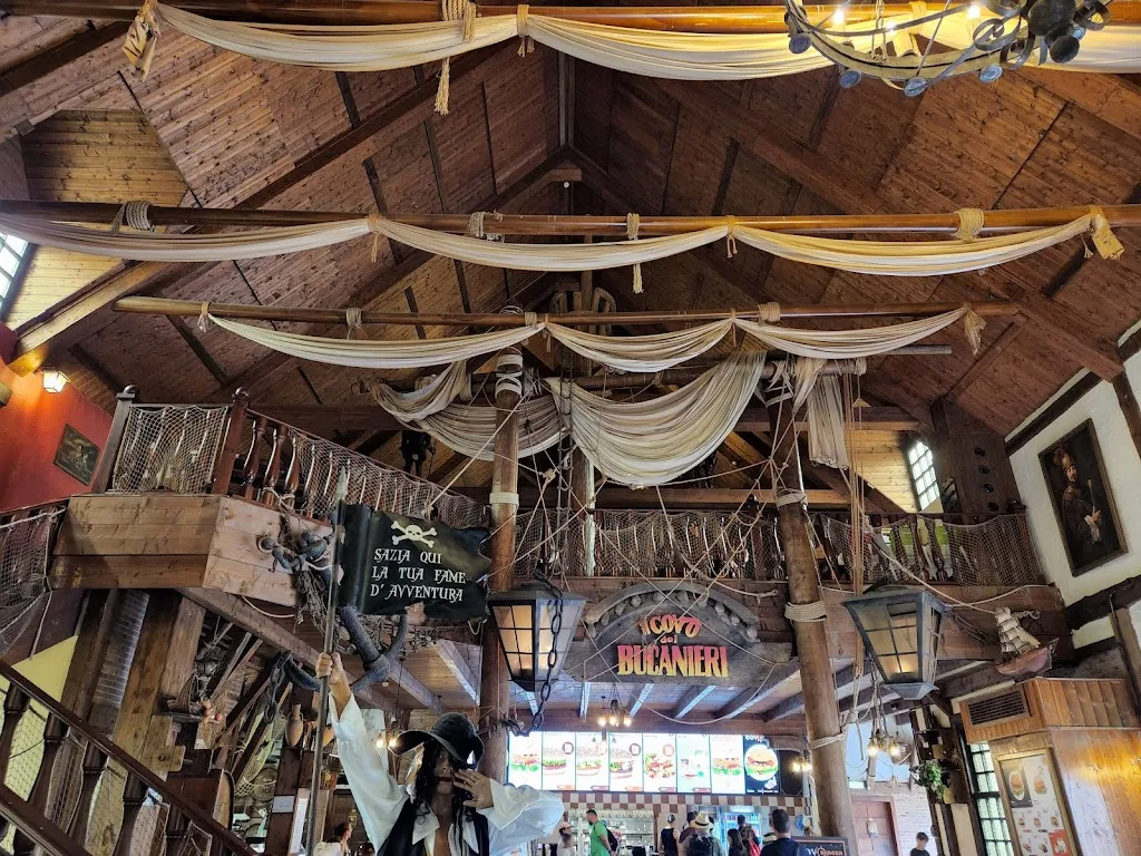 Covo dei Bucanieri - Burgers_Castelnuovo del Garda_slider_image_1