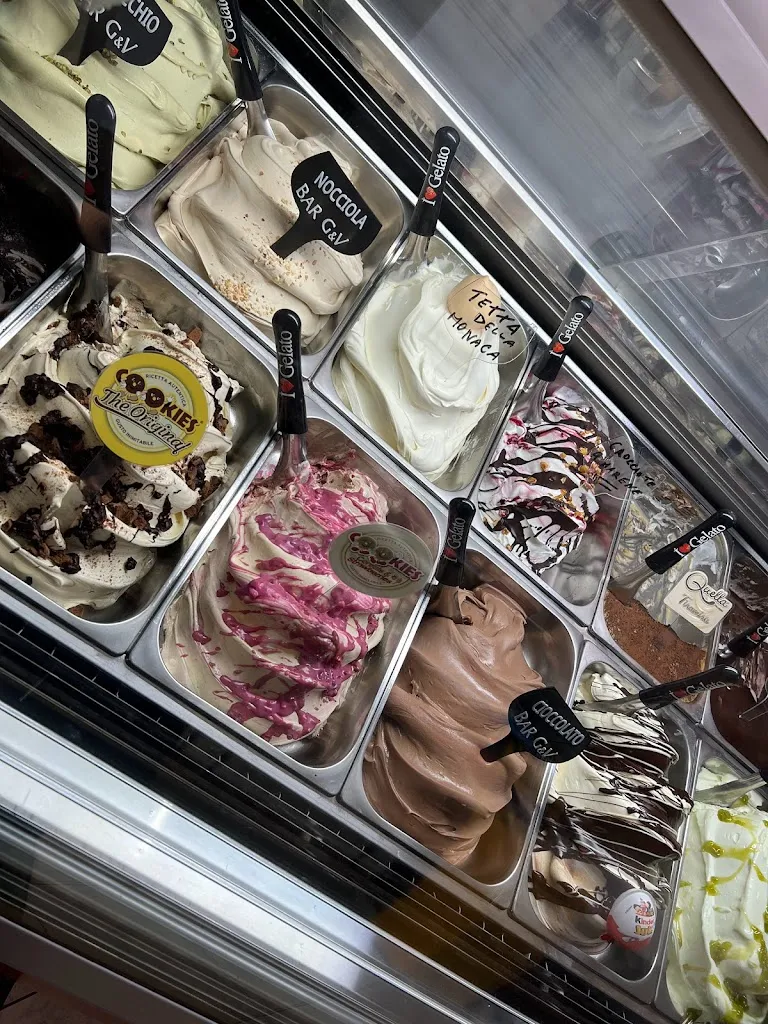 BAR G.&V. restaurant in Palagiano