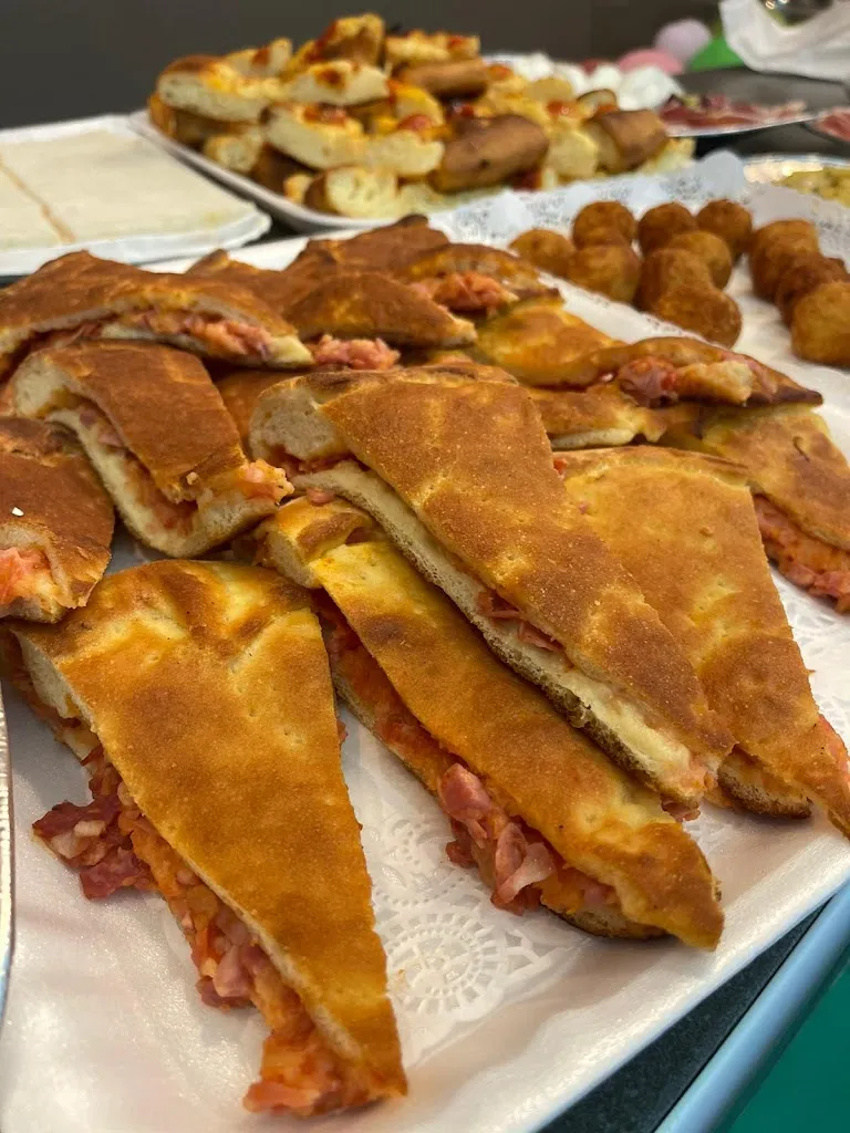 Pizzeria Tagariello restaurant in Palagiano