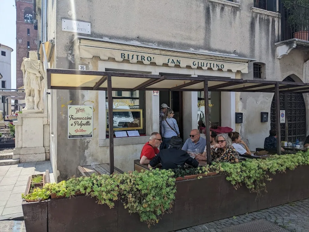 Bistro San Giustino restaurant in Castelfranco Veneto