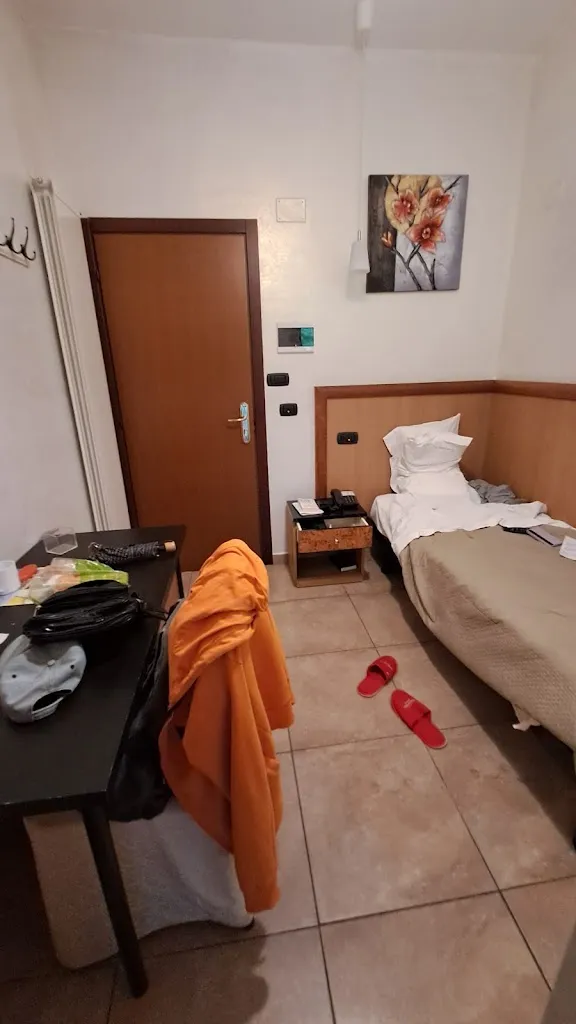 Adrian_Accord Le Rose Hotel Taranto Palagiano Hotel_Palagiano_review