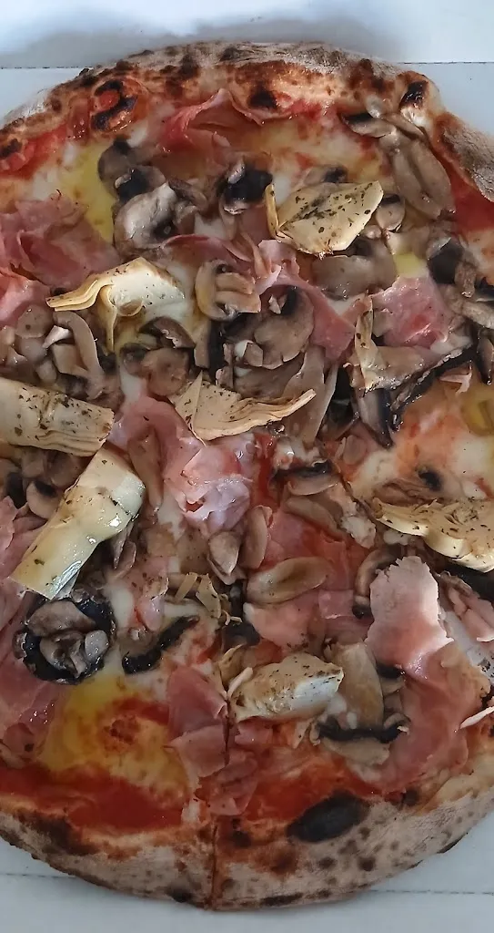 Campanellino_83_Pizzeria da Luca Salvarosa Pizze Per Asporto e consegna a domicilio_Castelfranco Veneto_recensione