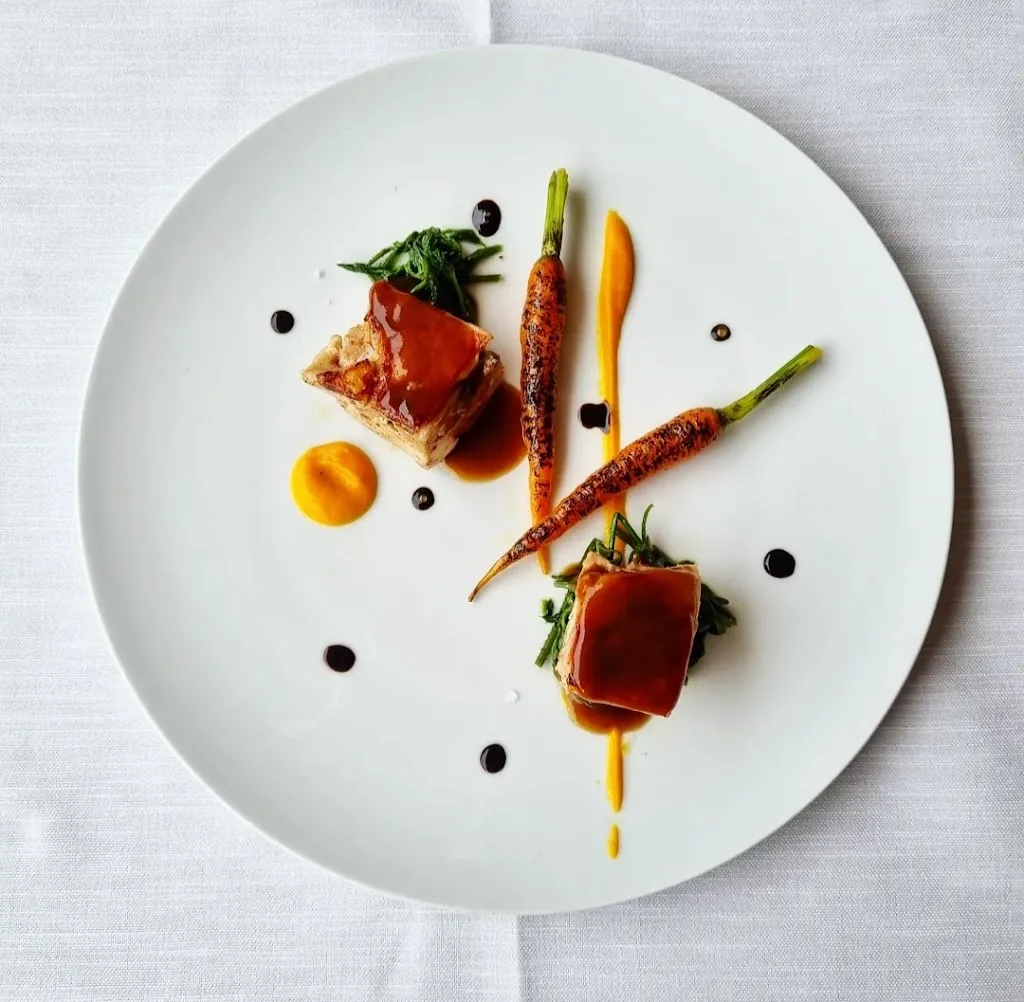 EQ restaurant_Cellore_slider_image_2