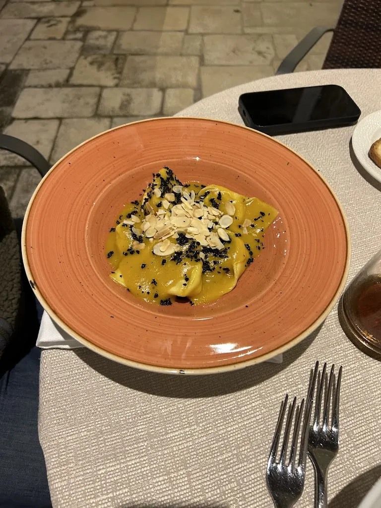 Eusebio Romero García_Ristorante Noha_Parco Scizzo-Parchitello_review