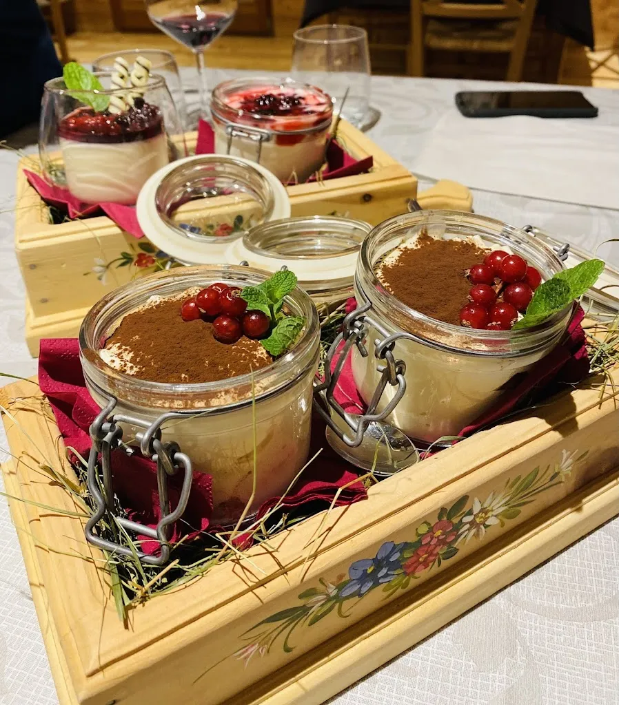 Lorraine_L' Arièt_Celat-San Tomaso Agordino_review