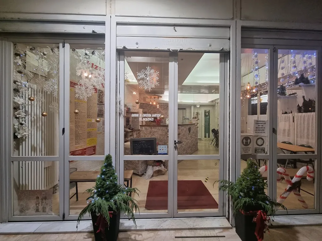 Pizzeria Number One restaurant in Cavarzere