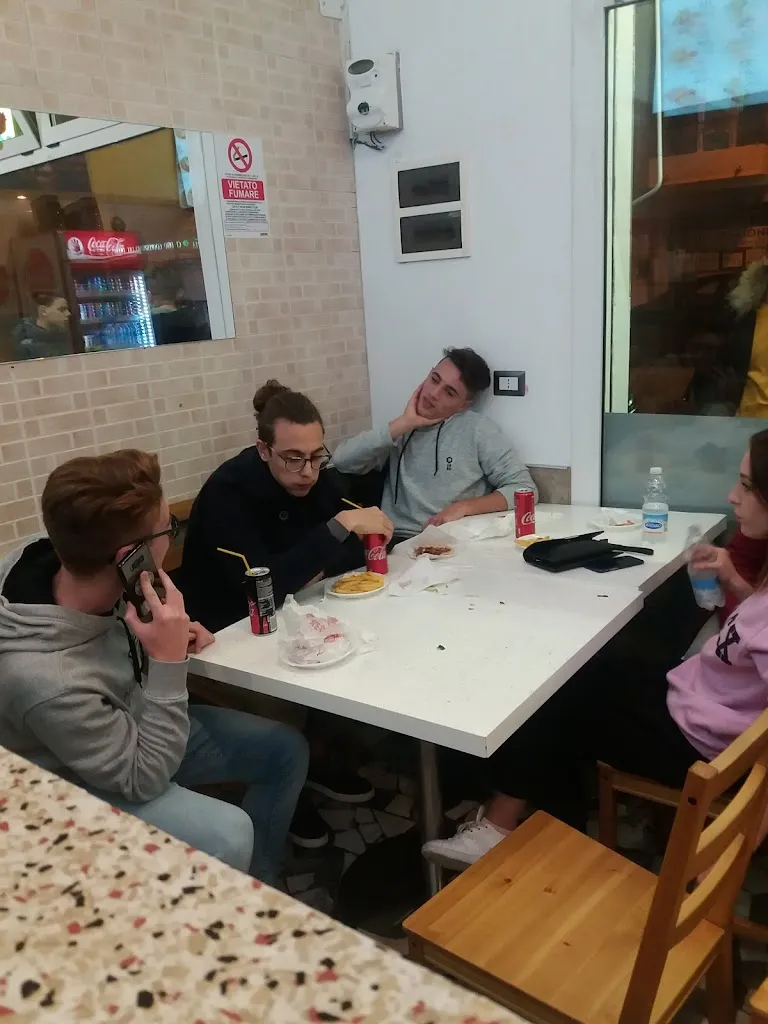 Cleopatra S.A.S. Di El Kholy Esam Ali Kotb & C._Cavarzere_slider_image_1