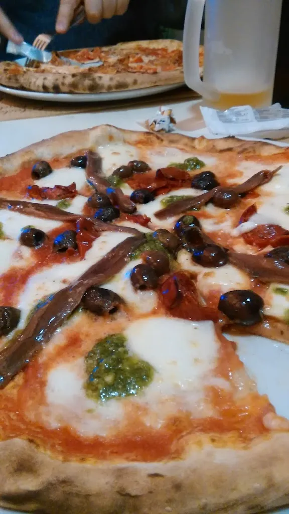 Meri lupa_Pizzeria dallo Zio_Ceneselli_review