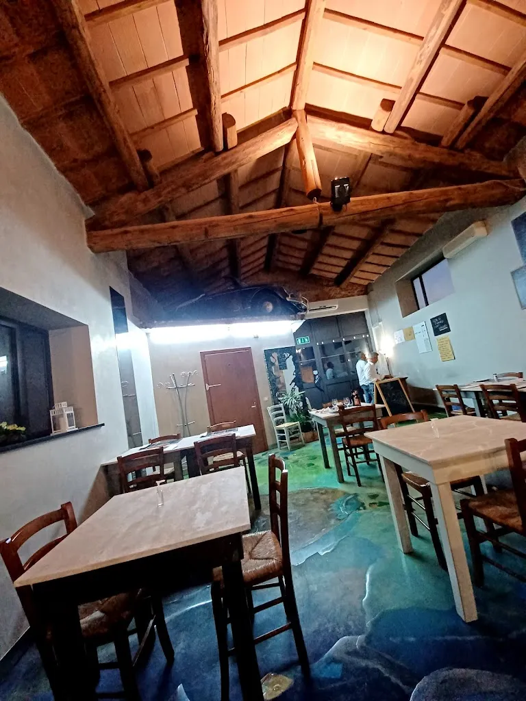 Pizzeria dallo Zio restaurant in Ceneselli