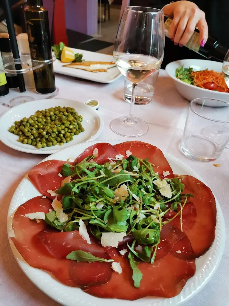 Pizzeria Centrale_Ceggia_slider_image_2