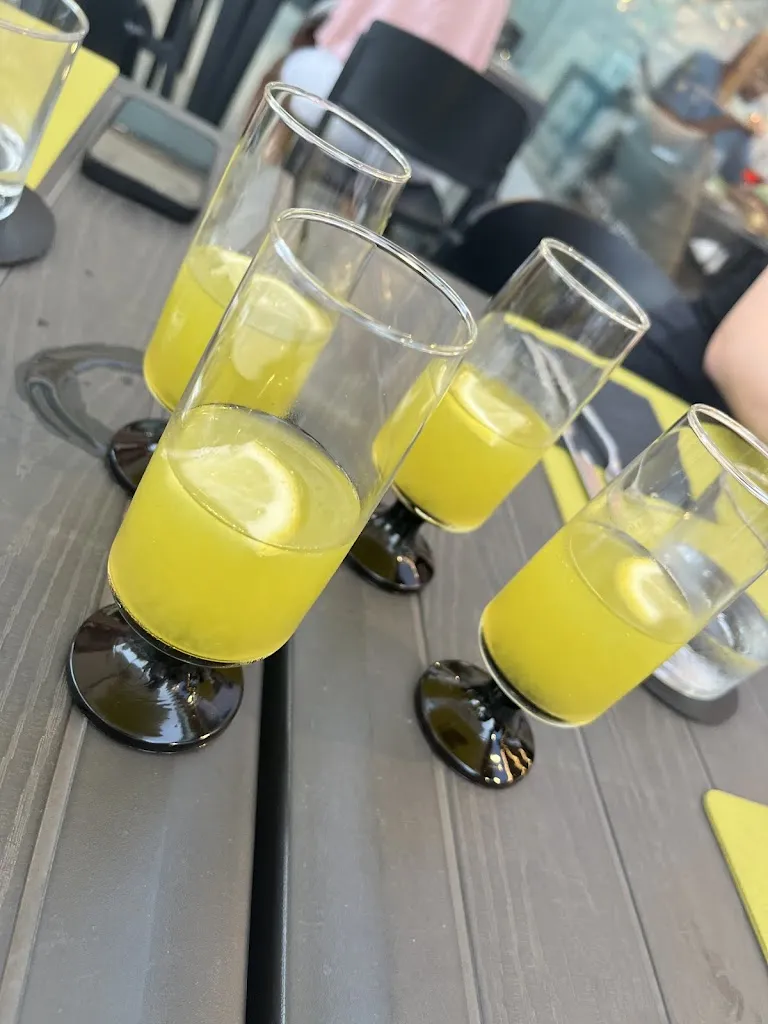 Manon LOISEAU_VHC Street Food & Cocktail Container - Cornedo Vicentino_Cereda-Cozza Cornedo_review