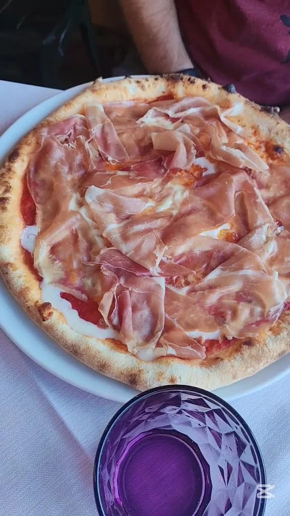 Pizzeria Ristorante La Zangola_Cereda-Cozza Cornedo_slider_image_2