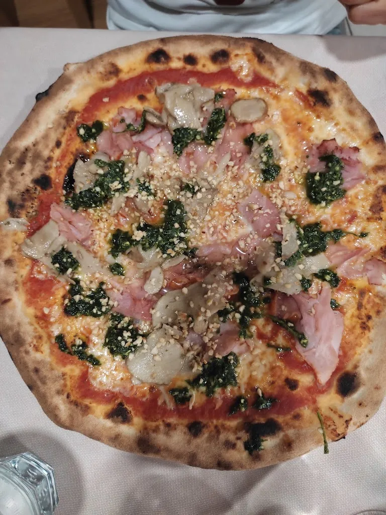 Pizzeria da Rosario Ristorante Bar Locazione Turistica_Cesiomaggiore_slider_image_2