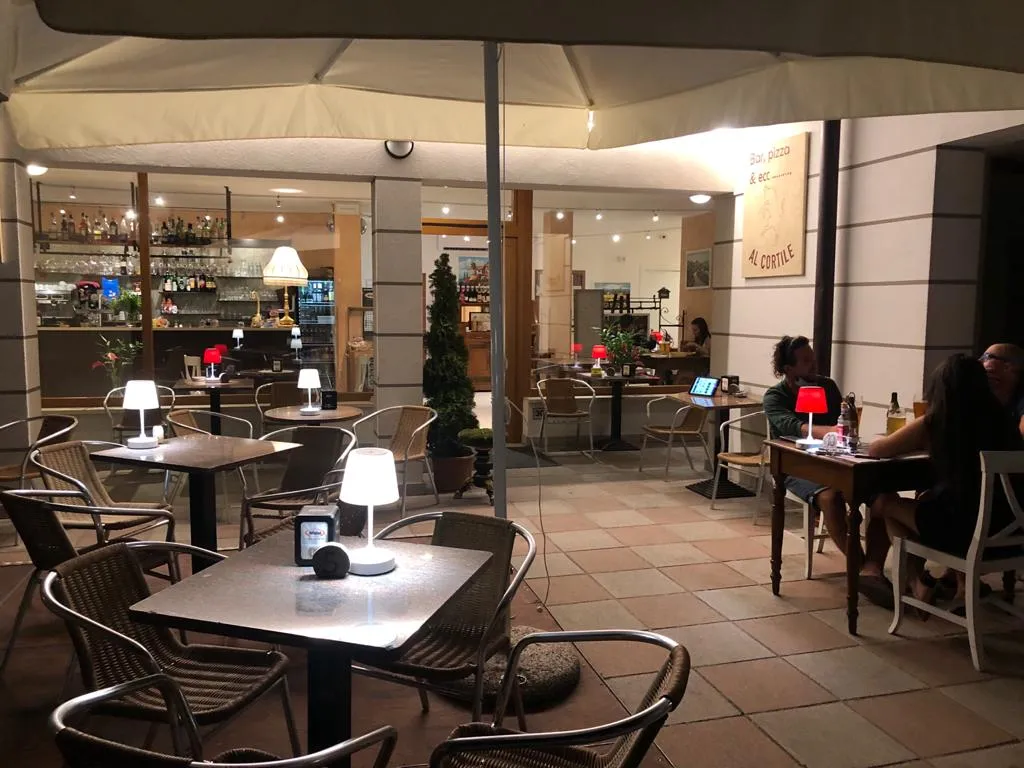 Pizzeria Pez Al Cortile_Cesiomaggiore_slider_image_3