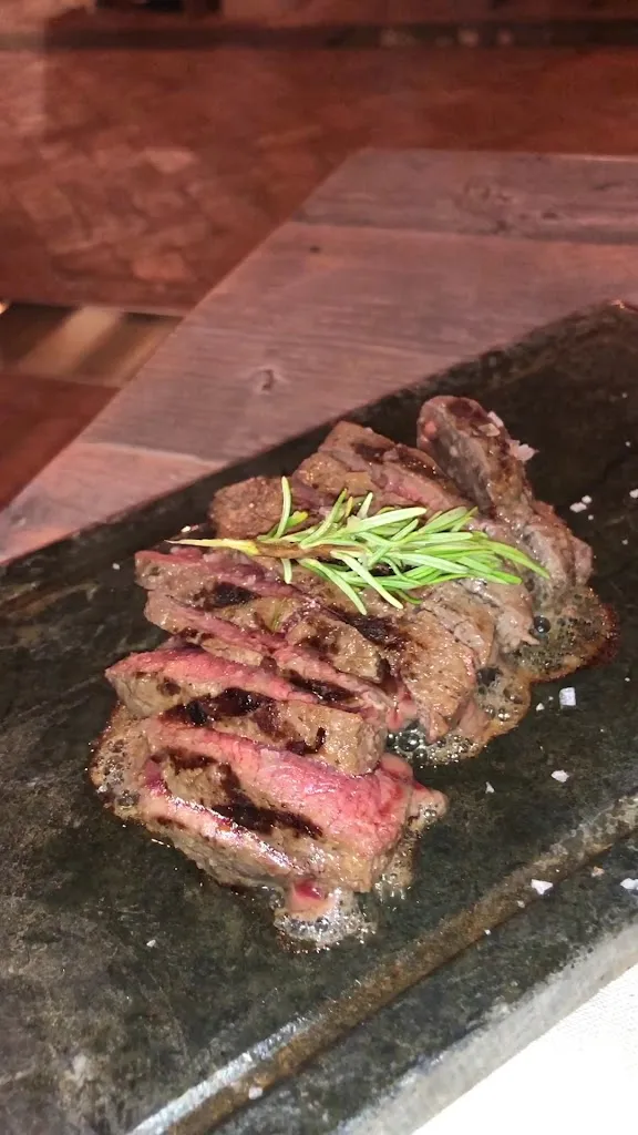 OSTERIA BORGA_Chiarano_slider_image_2