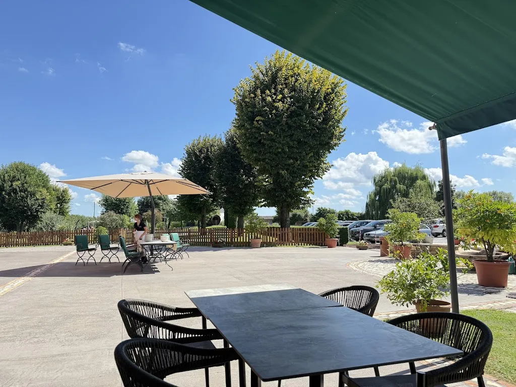 OSTERIA BORGA_Chiarano_slider_image_3