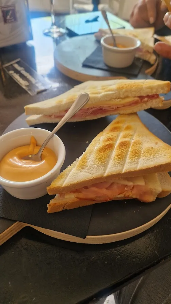 Kelly De_Osteria da Silvia_Chiarano_review