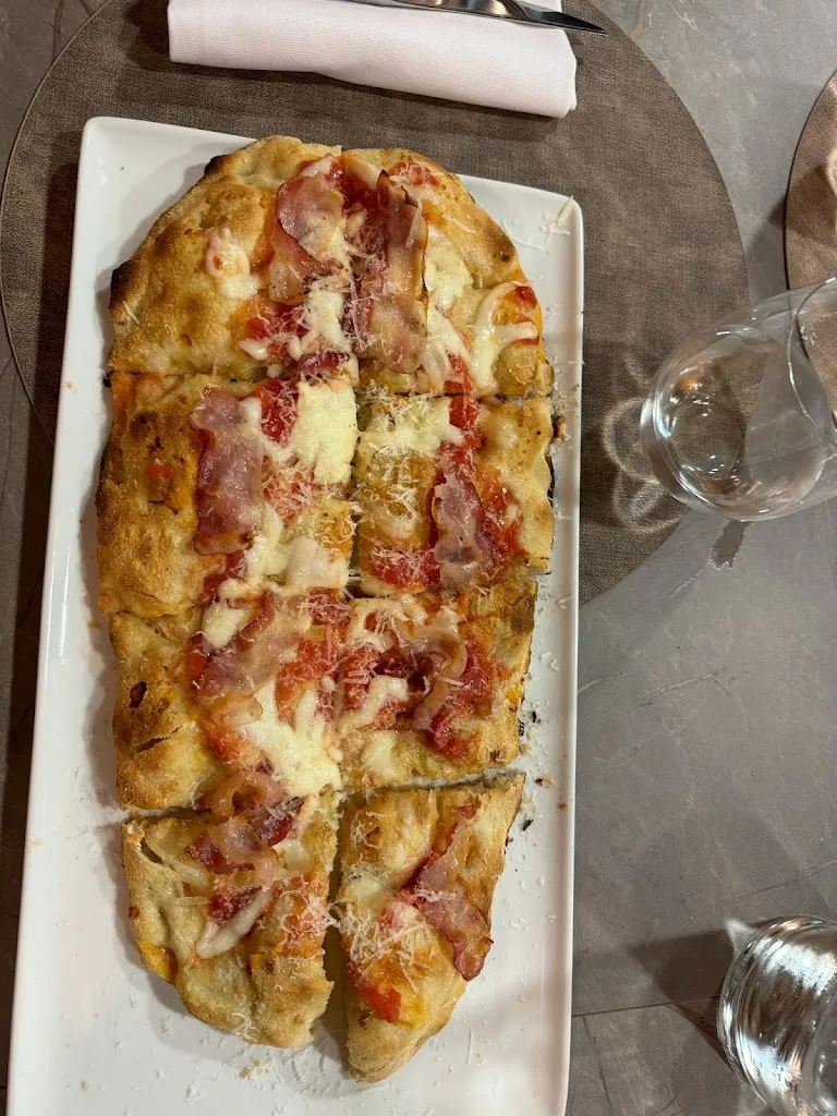Davide Dell'Anno_Ristorante - Pizzeria al Leon_Chiarano_review