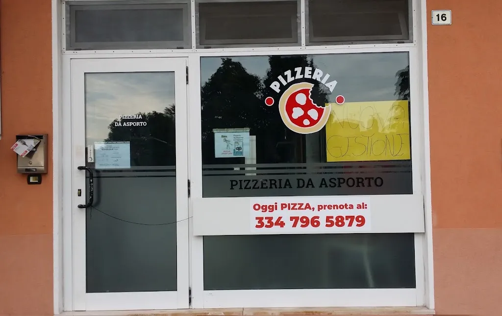 Pizzeria da Asporto a Chiarano restaurant in Chiarano