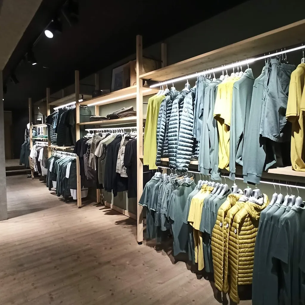 CAPE HORN Factory Store Chiuppano_Chiuppano_slider_image_2