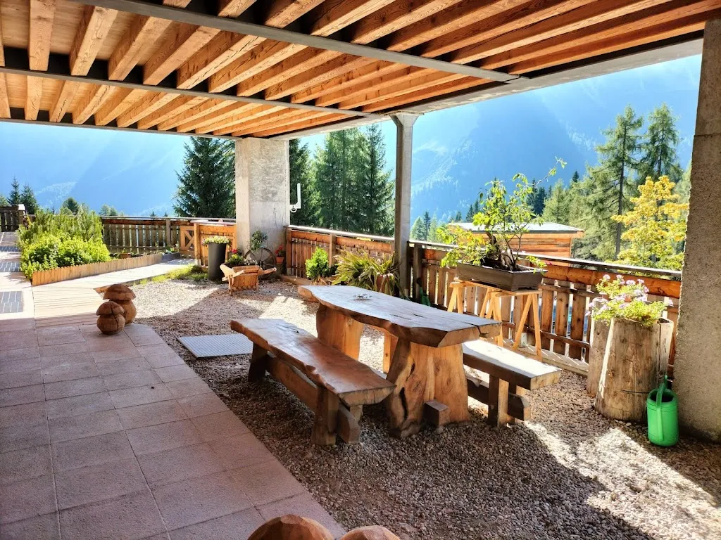 Baita Deona_Cibiana_slider_image_3