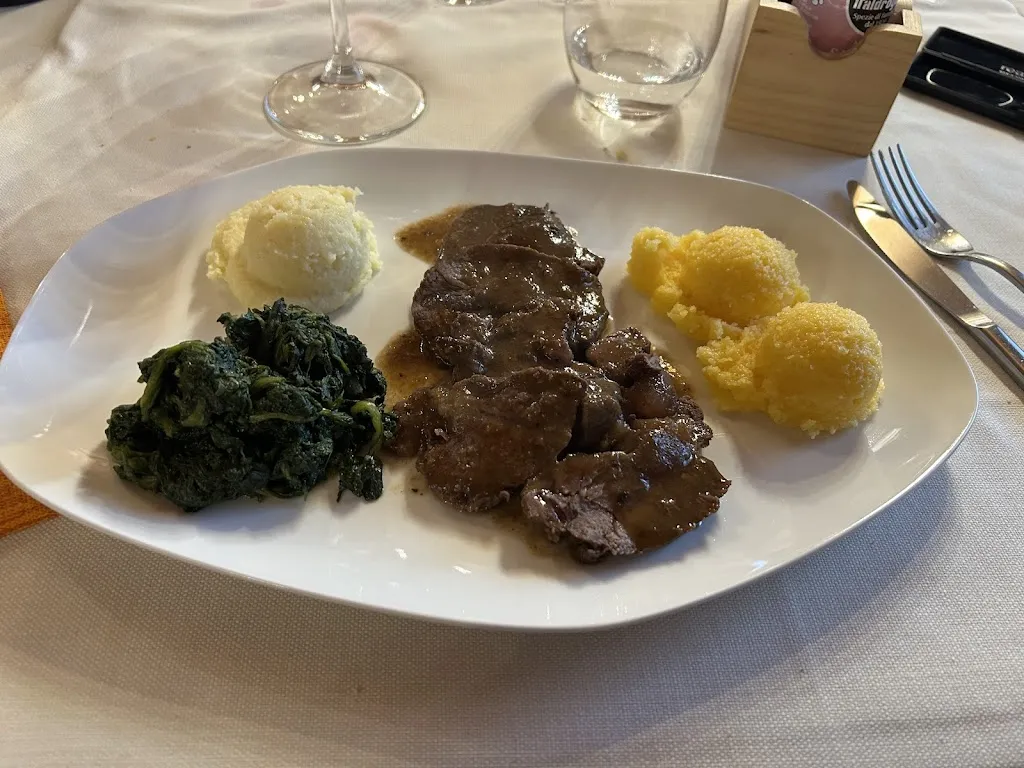 Ristorante Cianzia_Cibiana_slider_image_3