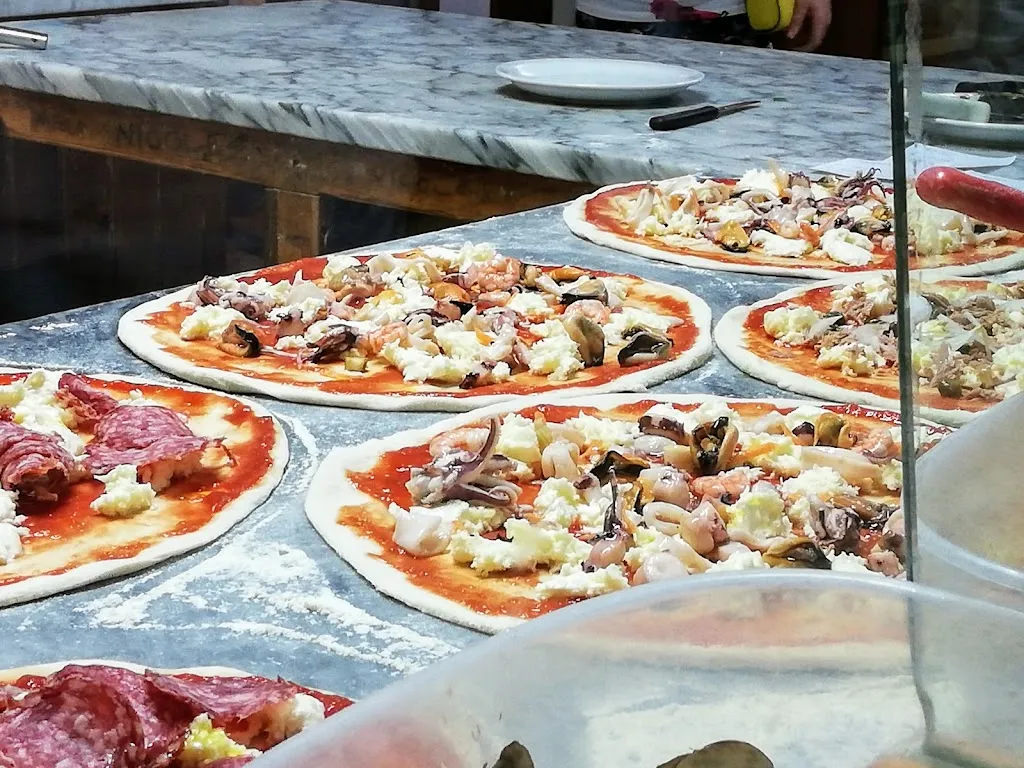 Ristorante Pizzeria La Lanterna_Parabita_slider_image_2