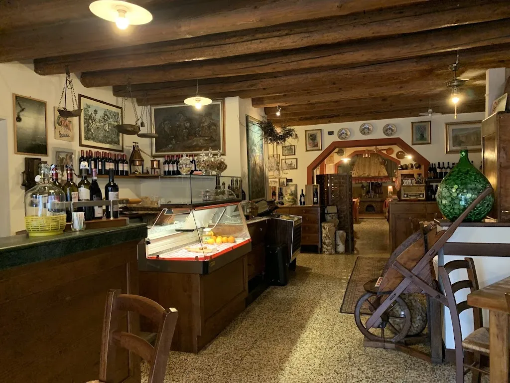 Osteria Al Carro Da Ciano restaurant in Ciano