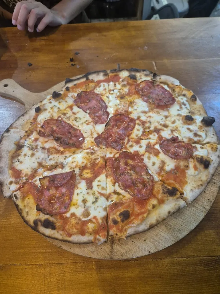 Tony Lindiri_Ai birbanti_Ciano_review