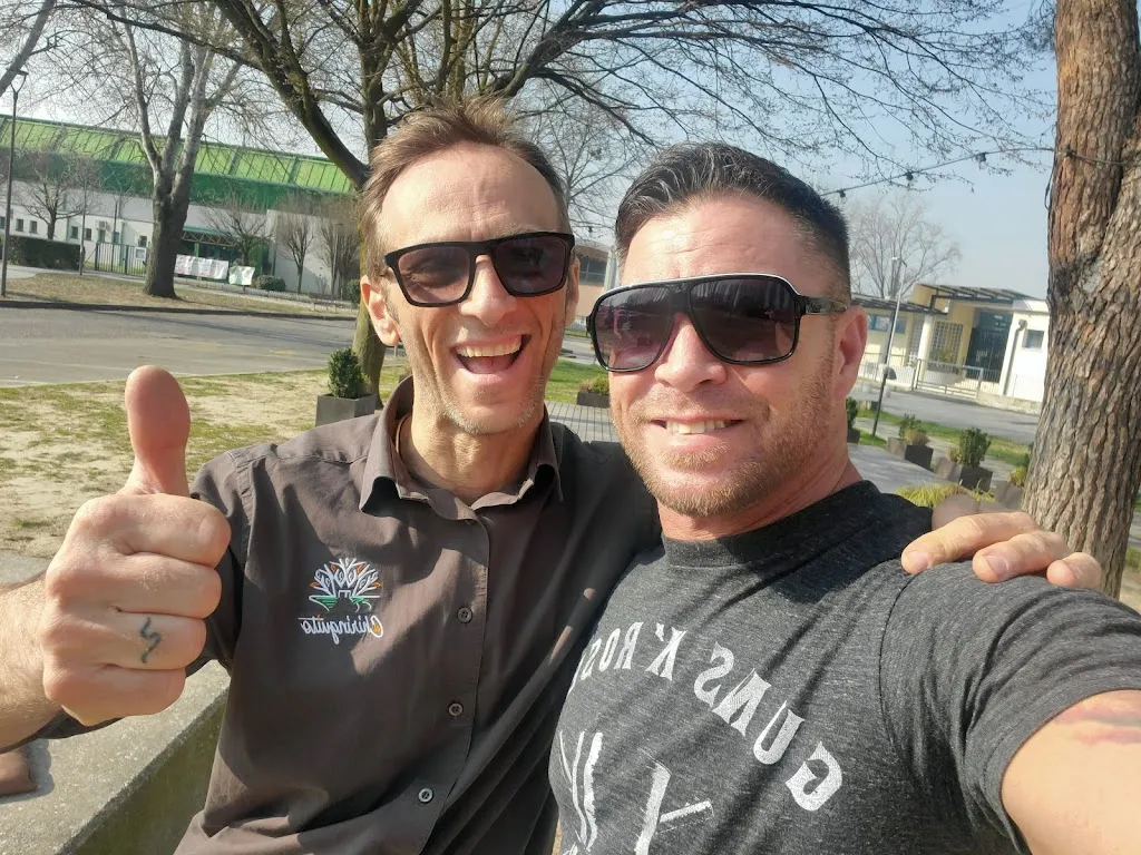 Corey M. Hanna_El Chiringuito_Codiverno_review