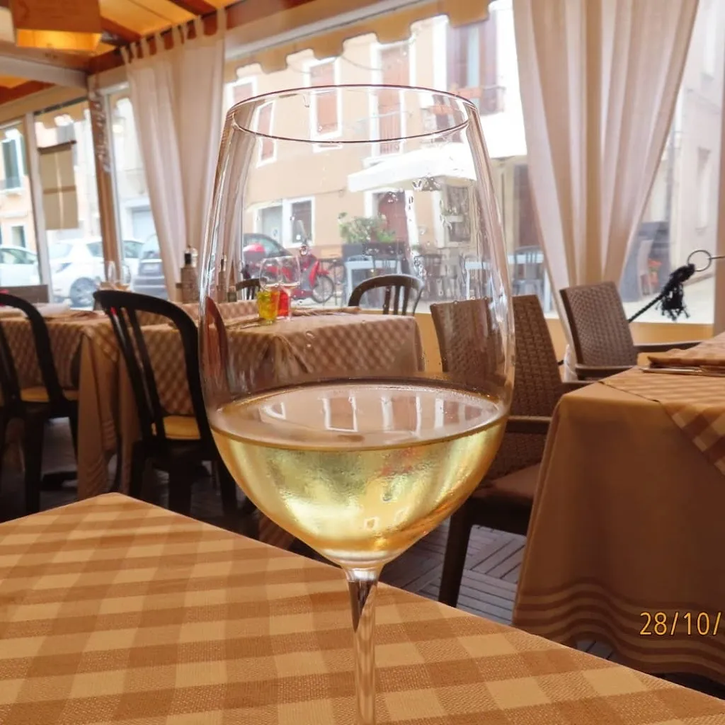 Maureen Robb_La Taverna_Chioggia_review