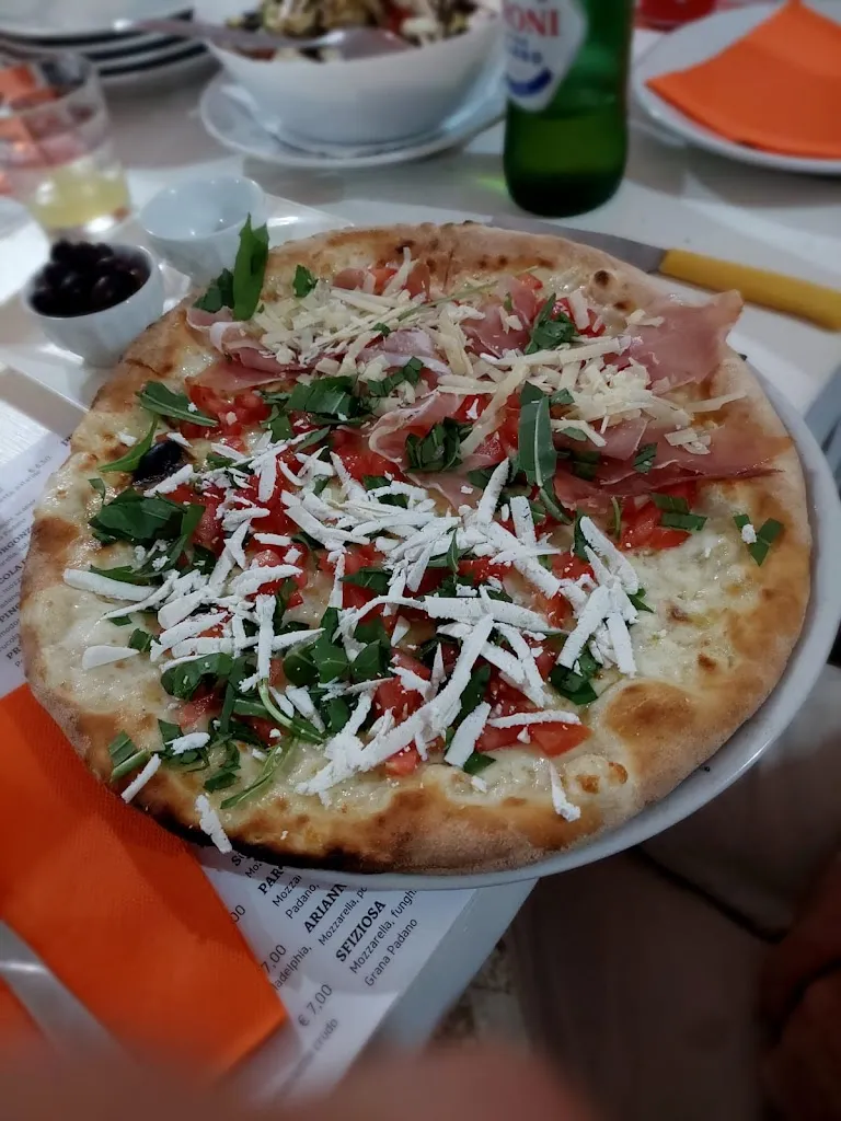 Lawrence Squire_Pizzeria da Peppino_Pezze di Greco_review