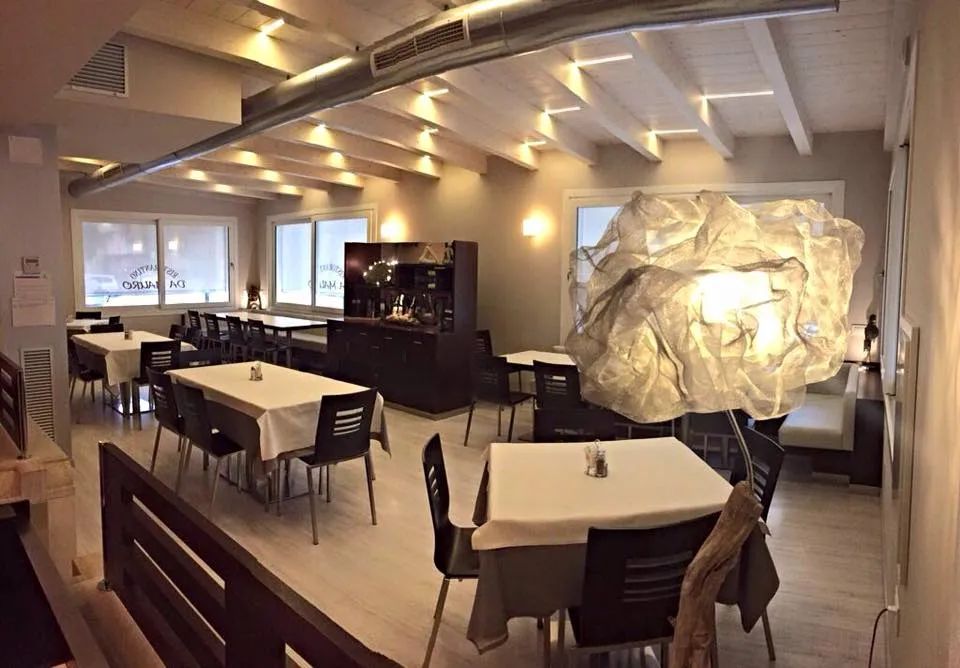 Pizzeria Da Mauro dal 1990 restaurant in Codognè