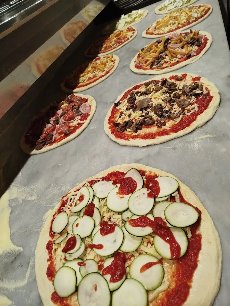 Meeting Pizzeria Trattoria di Venturini Barbara e Diego_Cologna Veneta_slider_image_3