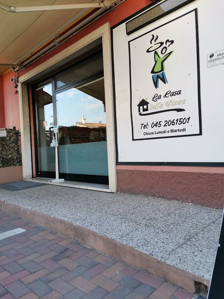 La Casa Della Pizza restaurant in Colognola ai Colli