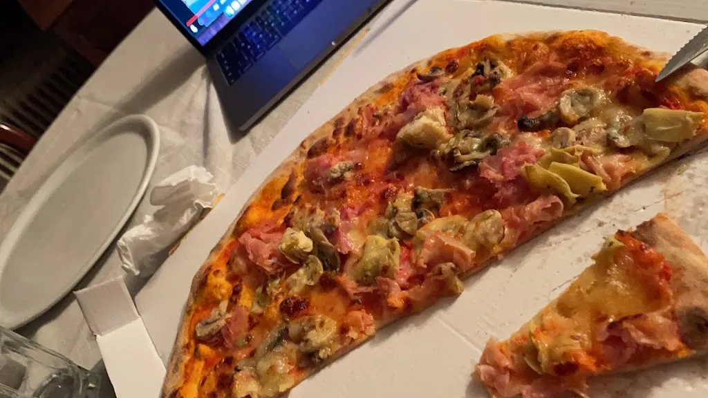 Alessandro_Pizzeria da Asporto Laguna Blu_Conscio_review