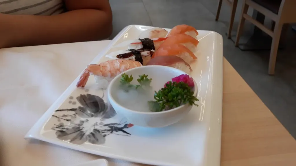 Yuki Sushi_Concordia Sagittaria_slider_image_2