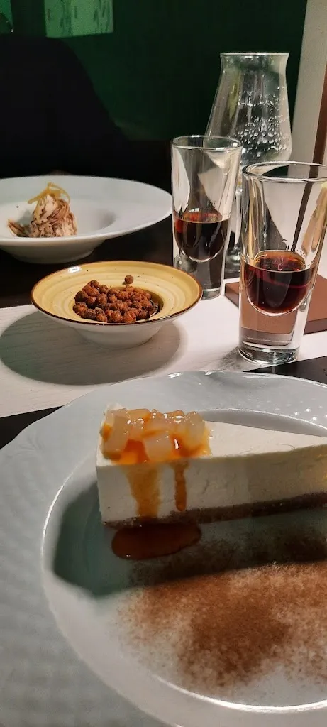 Anna Grazia Fiore_Erbapazza_Palo del Colle_review