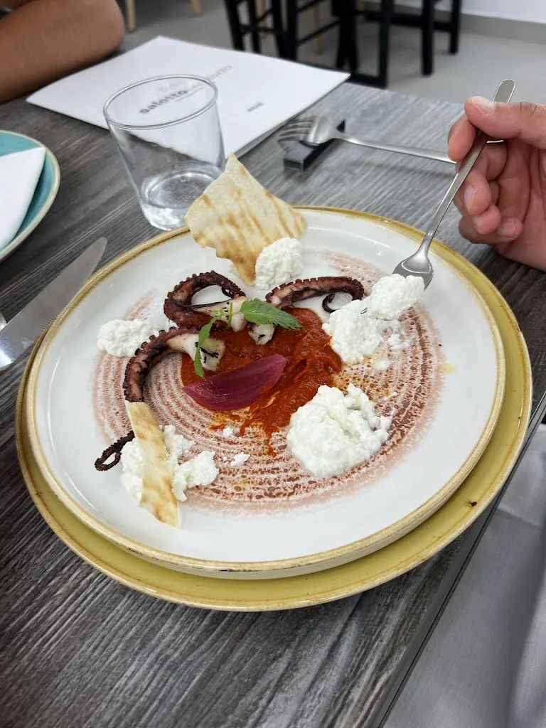 Salotto Ventotto restaurant in Palo del Colle