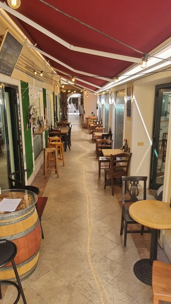 Patrick's Winery Enoteca & Gineria restaurant in Cittadella