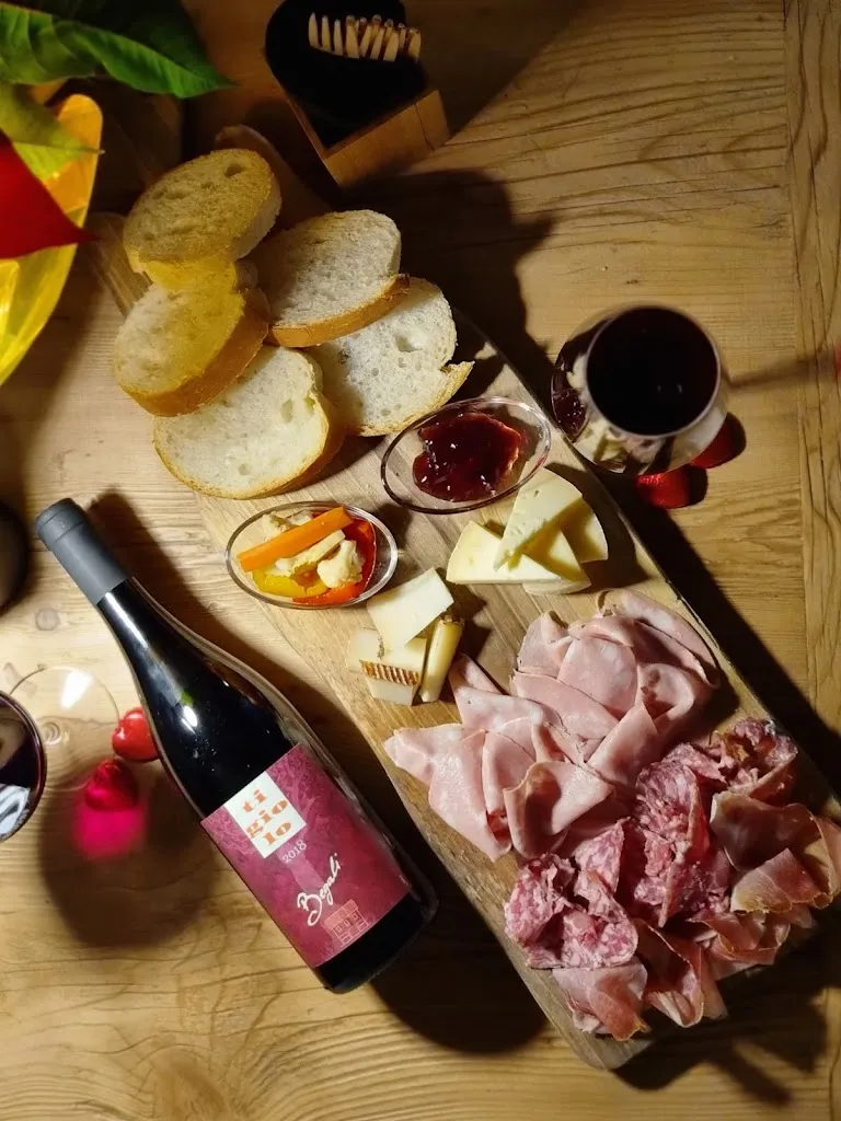 Patrick's Winery Enoteca & Gineria_Cittadella_slider_image_2