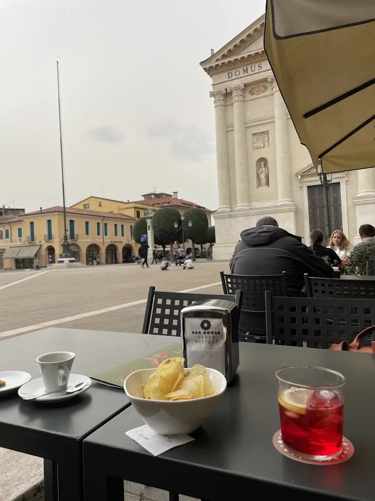 Michaela Černá_Bar Borsa Caffè Bistrot_Cittadella_review